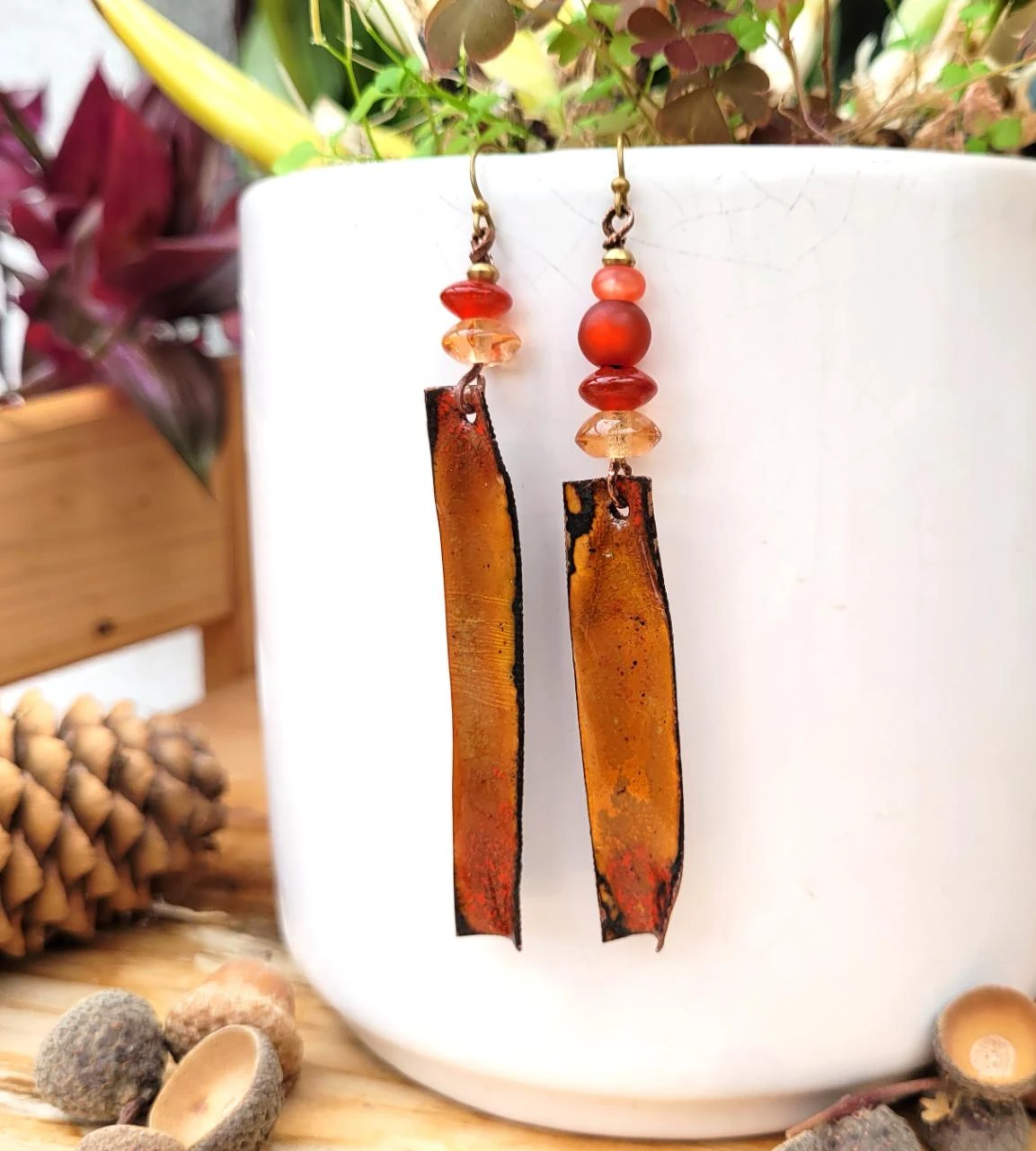 Boucles d'oreille romantiques avec breloques émail ..